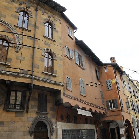 Emilia Suite Modena Ngoại thất bức ảnh