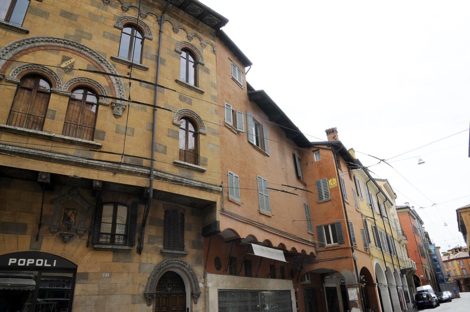 Emilia Suite Modena Ngoại thất bức ảnh
